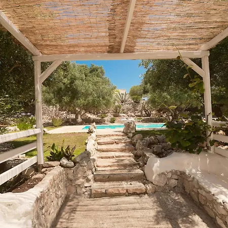 Trullo Agapanthus With Panoramic Ostuni
