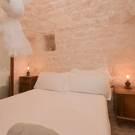 Trullo Agapanthus With Panoramic * Ostuni