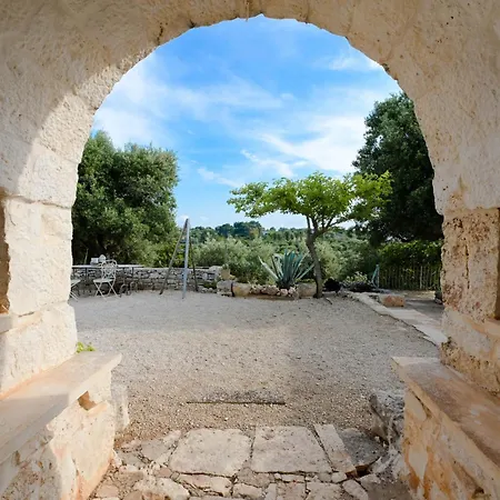 Trullo Agapanthus With Panoramic Ostuni