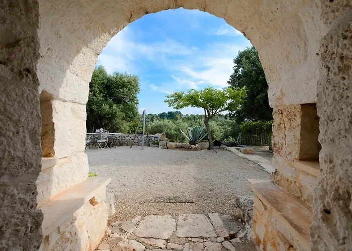 Trullo Agapanthus With Panoramic Villa